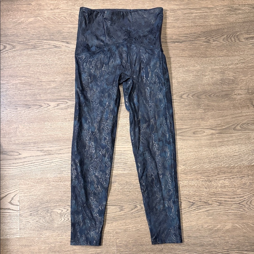 Spanx by Sara Blakely Snakeskin Leggings Small